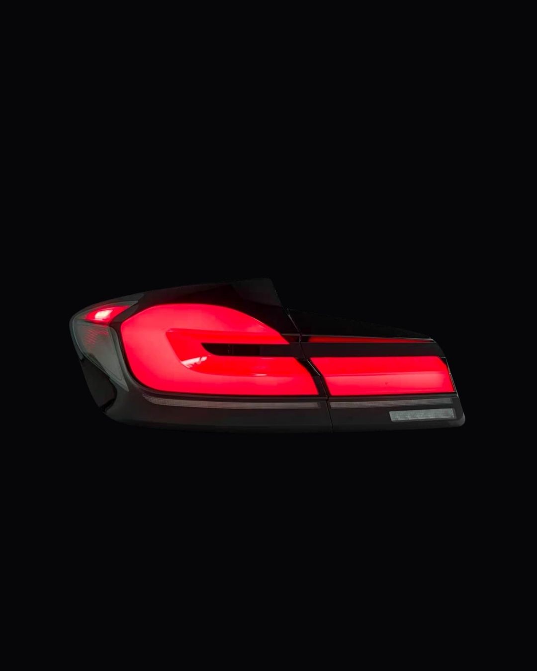 F10 G30 style tail light